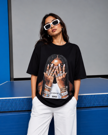 DOREA Lost Pretend Girl Oversized T-Shirt