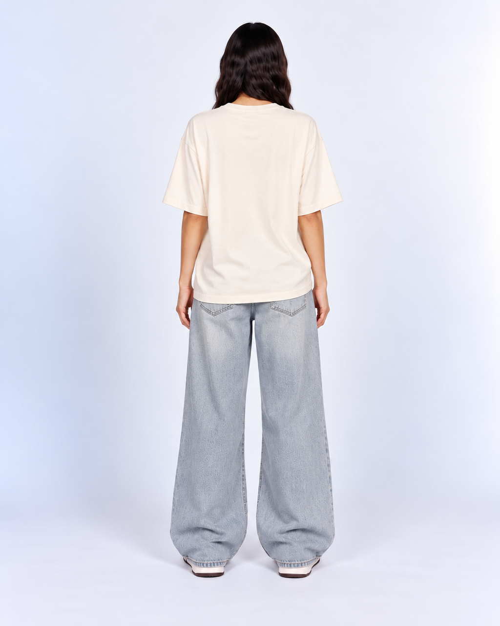 DOREA She Is Art Oversized T-Shirt