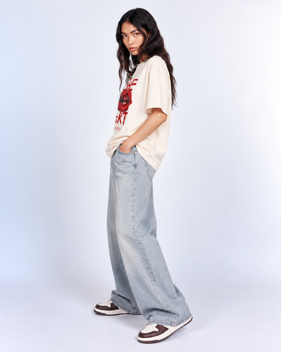 DOREA She Is Art Oversized T-Shirt